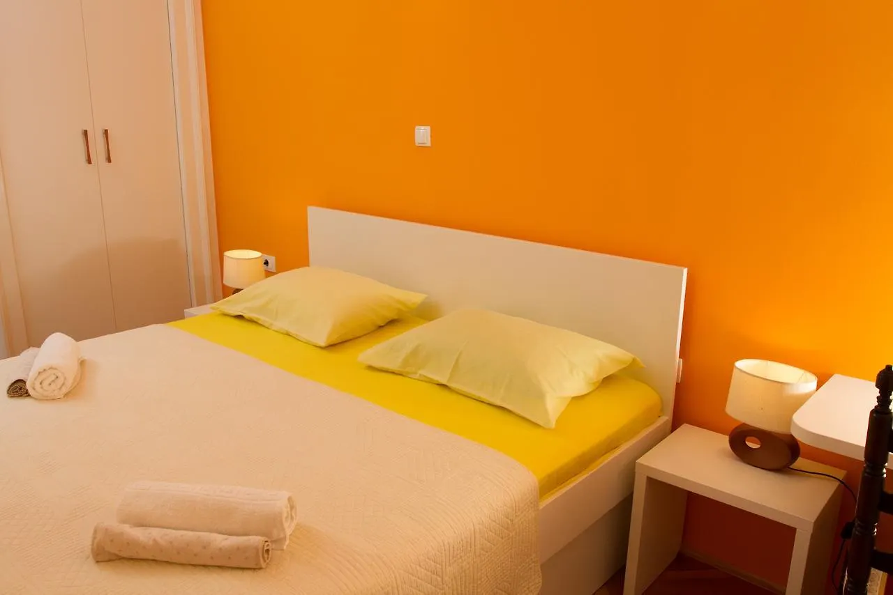 Apartment Ina Split 0*,